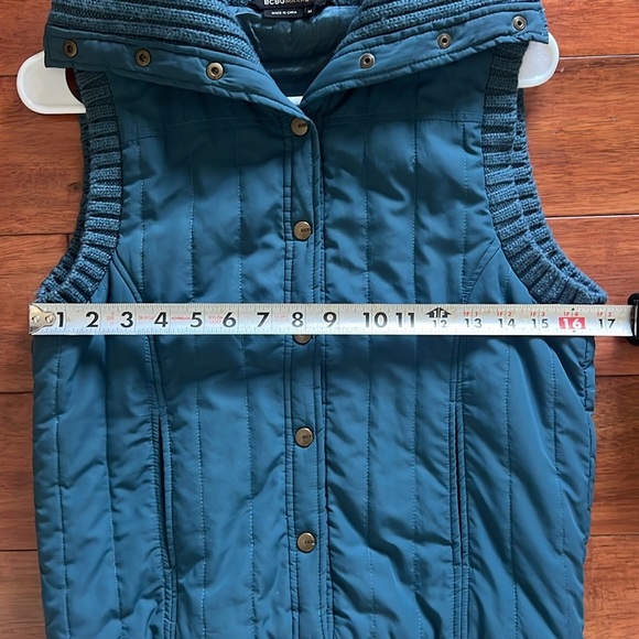 BCBGMAXAZRIA Women's Snap Collared Vest Size M Teal Blue Color/Wool Trim - Picture 6 of 7